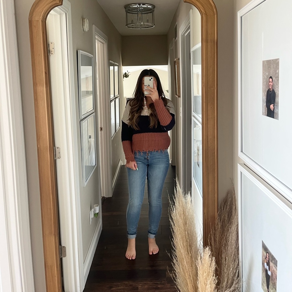 Frayed Edge Cropped Sweater